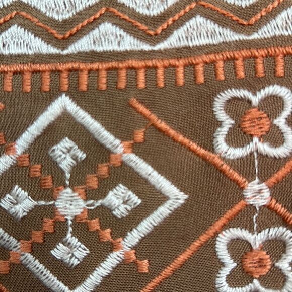 Savanna Jane Embroidered babydoll top in brown Size Small EUC - Picture 6 of 10